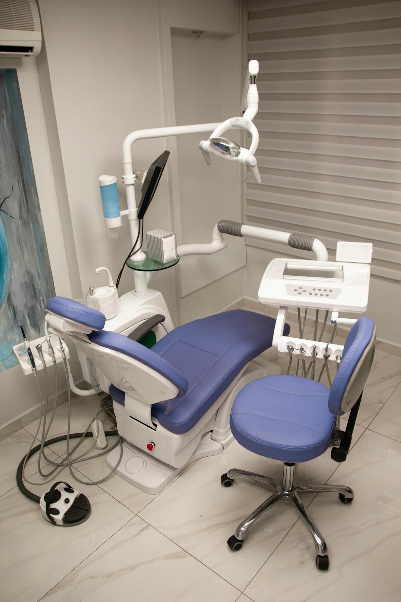Same-Day Crowns Explained: How Same-Visit Dentistry Works